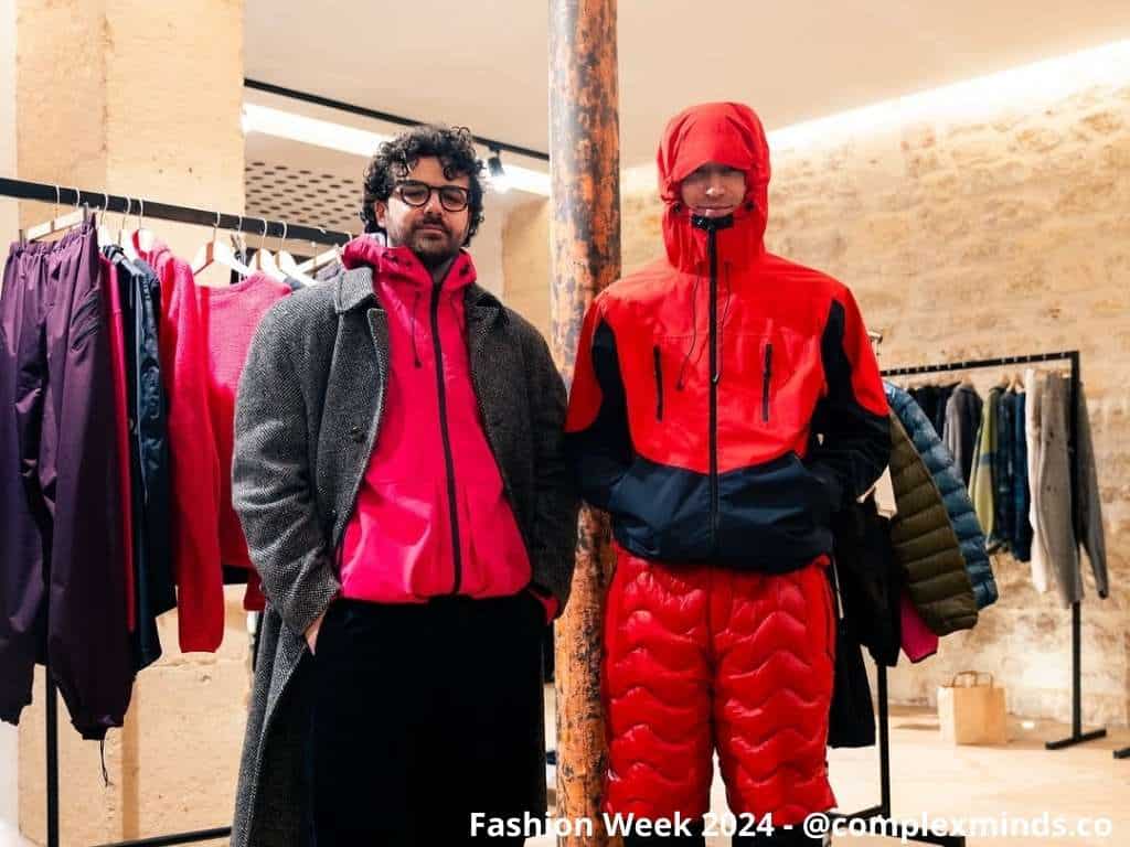 Façade extérieure du lieu pendant la Fashion Week janvier 2025
